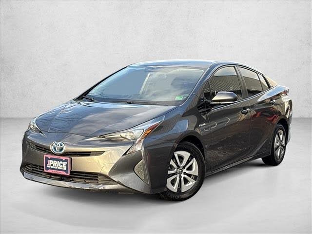 2016 Toyota Prius Three FWD
