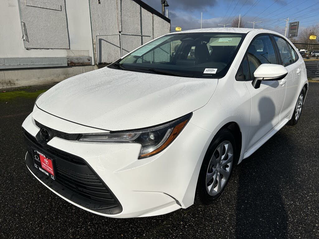 2024 Toyota Corolla LE FWD