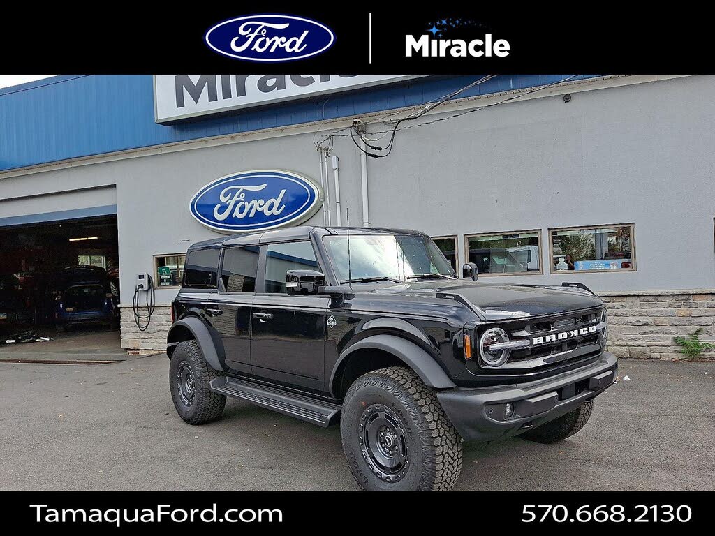 2025 Ford Bronco Outer Banks 4-Door 4WD