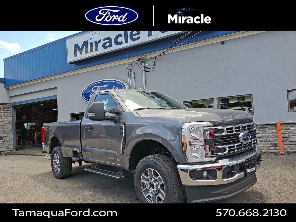 2025 Ford F-250 Super Duty XLT Regular Cab LB 4WD