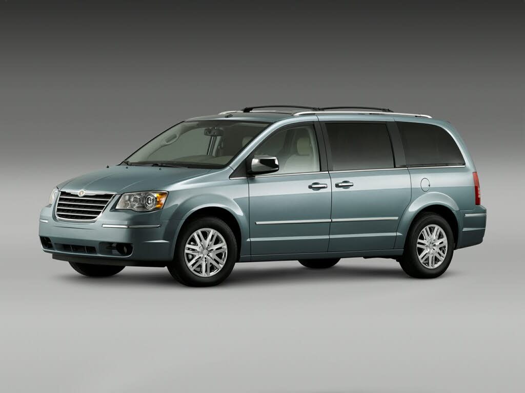 2010 Chrysler Town & Country LX FWD