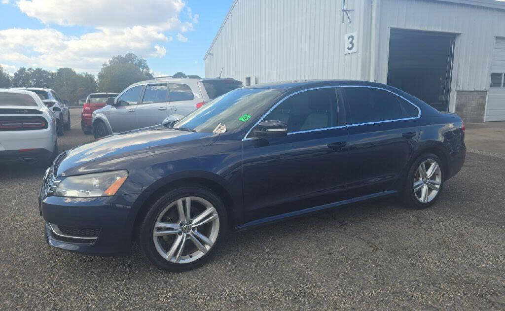 2014 Volkswagen Passat TDI SE with Sunroof