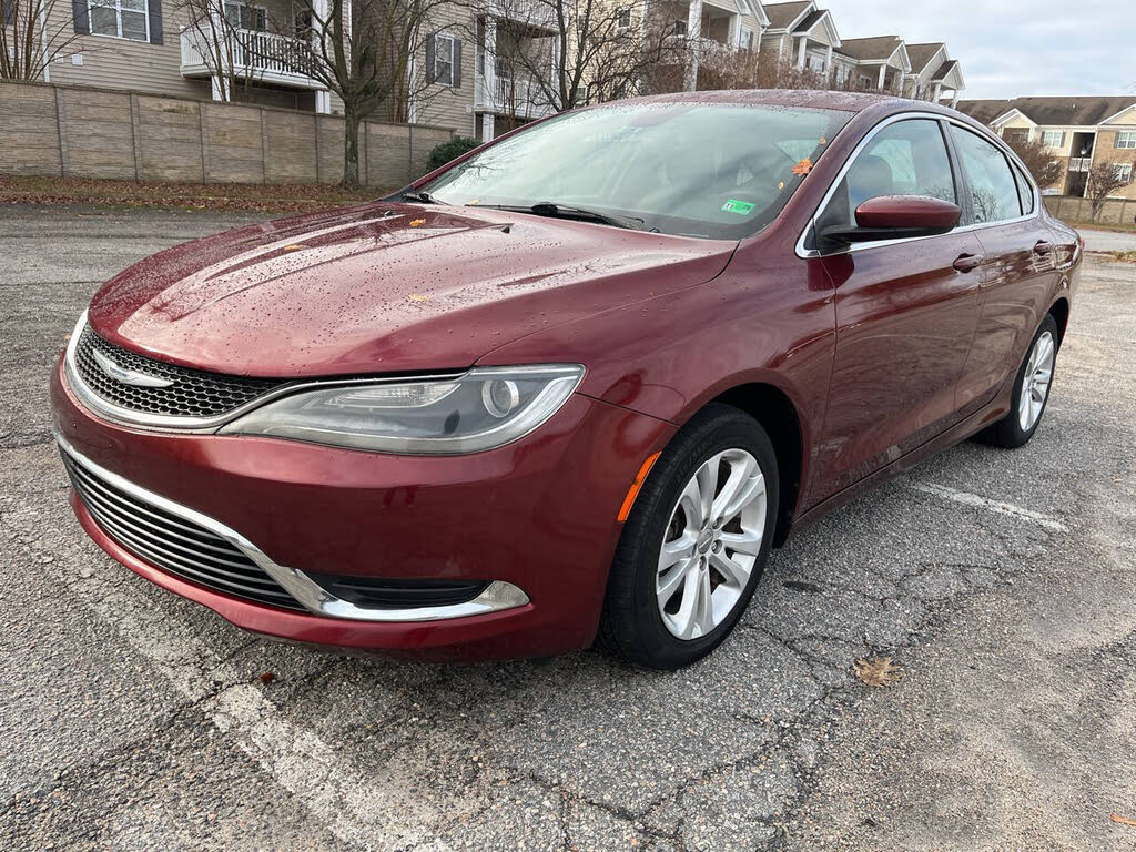 2015 Chrysler 200 Limited Sedan FWD