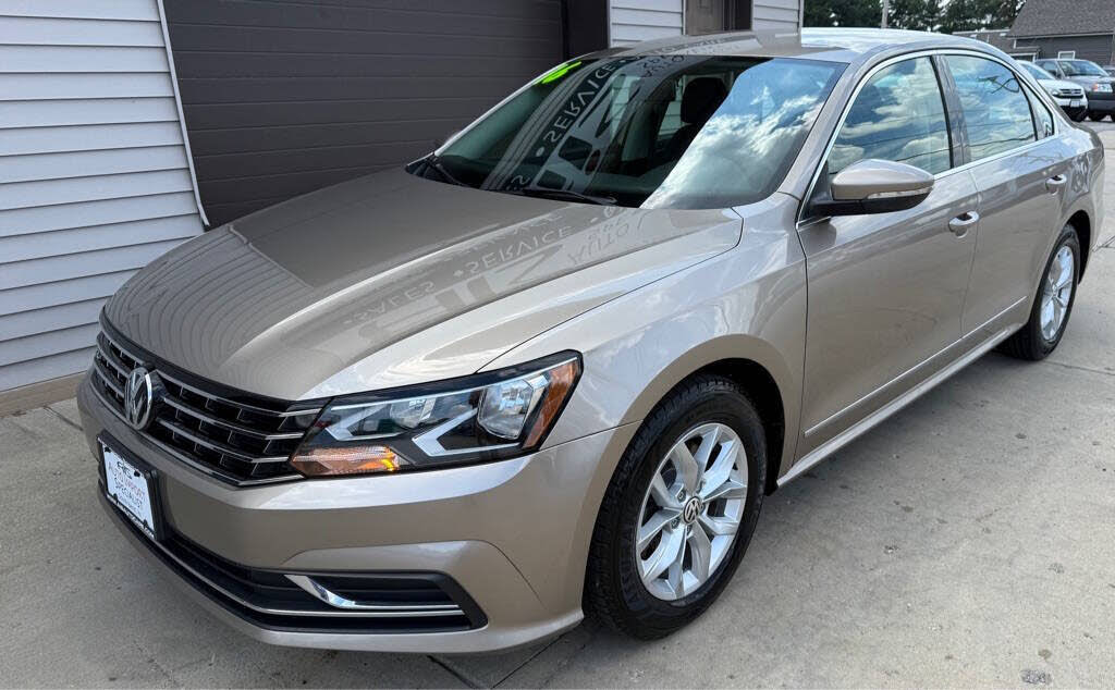 2016 Volkswagen Passat 1.8T S