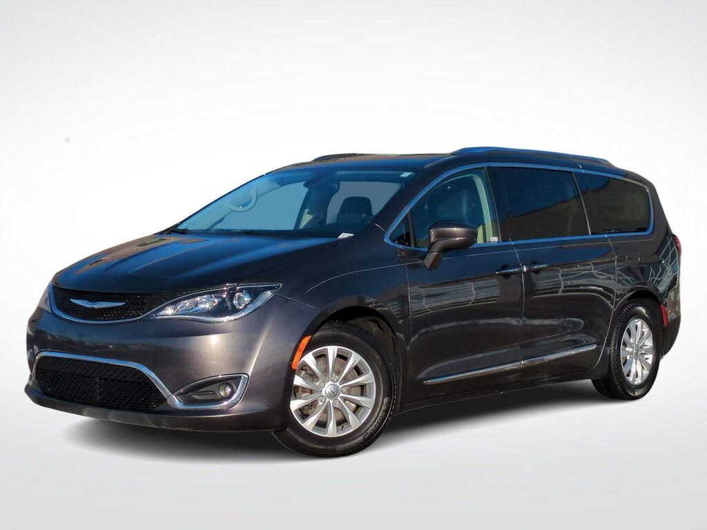 2018 Chrysler Pacifica Touring L Plus FWD