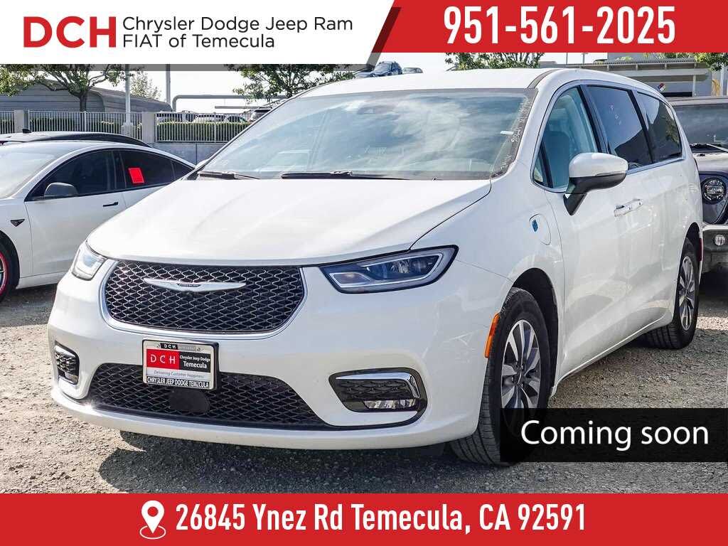 2023 Chrysler Pacifica Hybrid Touring L FWD