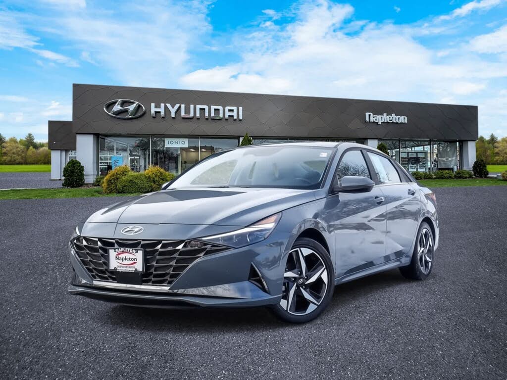2023 Hyundai Elantra Limited FWD