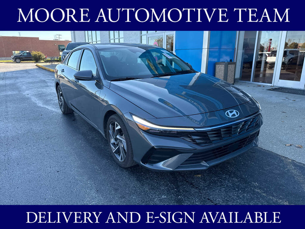 2025 Hyundai Elantra SEL Convenience FWD