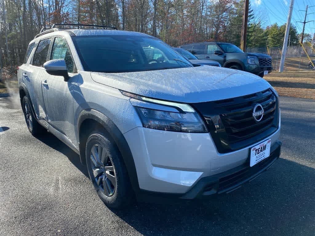 2025 Nissan Pathfinder SV 4WD