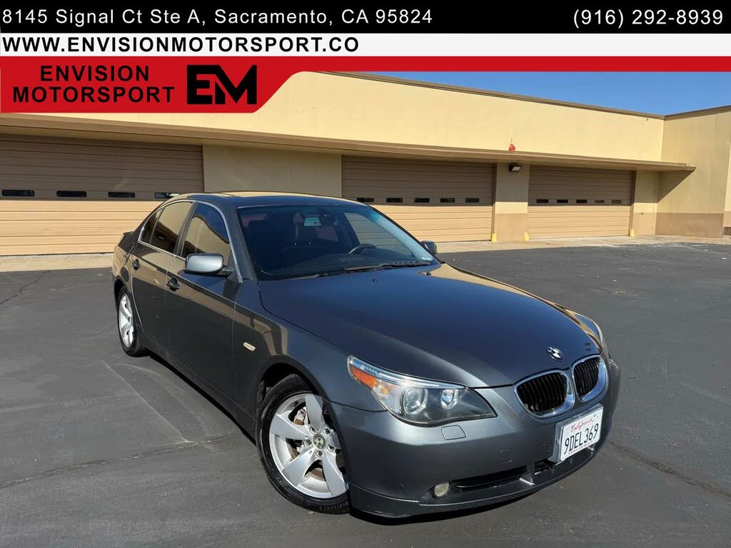 2005 BMW 5 Series 530i Sedan RWD