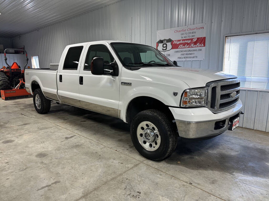 2005 Ford F-250 Super Duty XLT Crew Cab LB 4WD