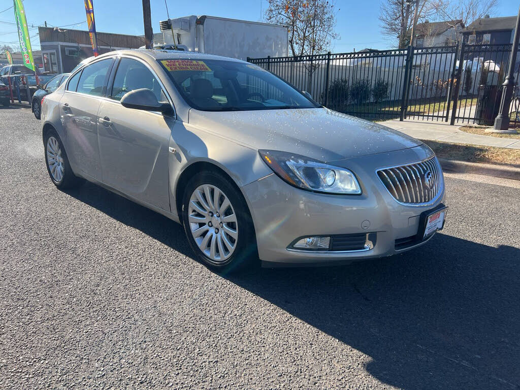 2011 Buick Regal CXL Turbo Sedan FWD