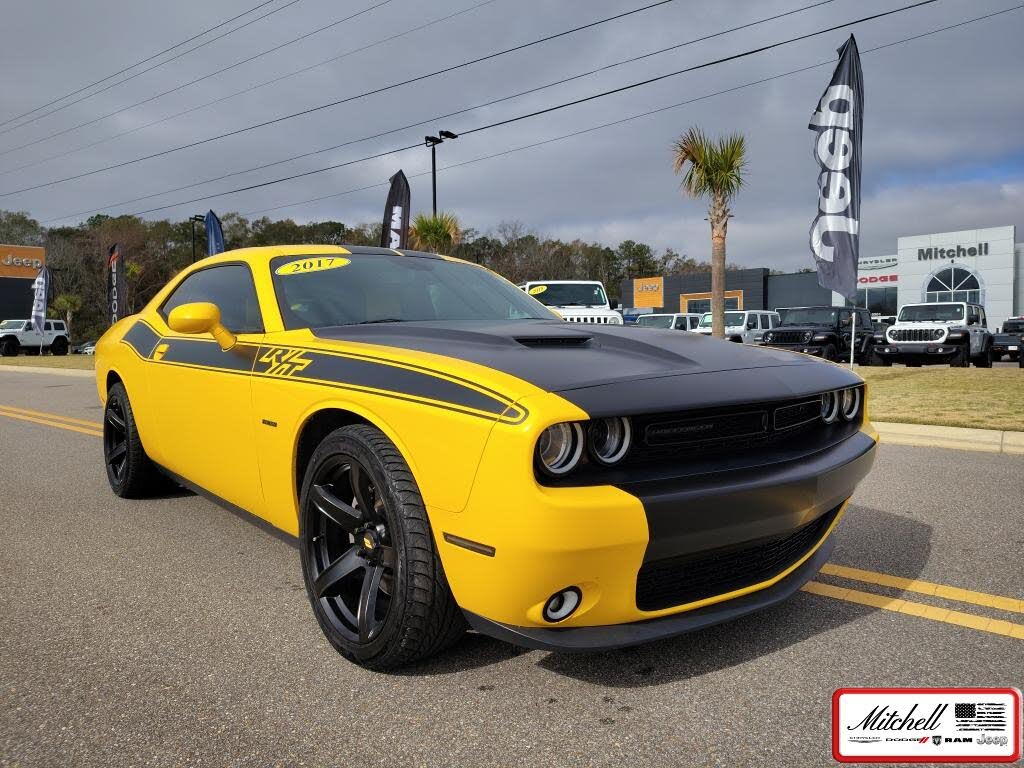2017 Dodge Challenger R/T RWD
