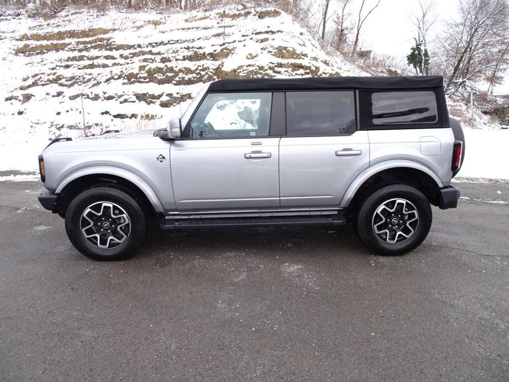 2022 Ford Bronco Outer Banks 4-Door 4WD