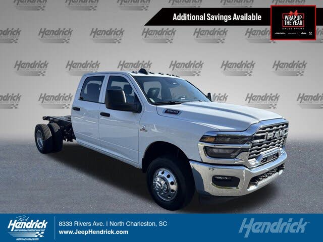 2025 RAM 3500 Chassis Tradesman Crew Cab LB DRW 4WD