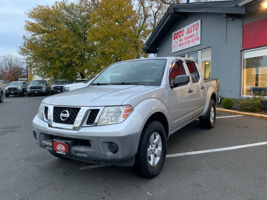 2013 Nissan Frontier SV Crew Cab 4WD