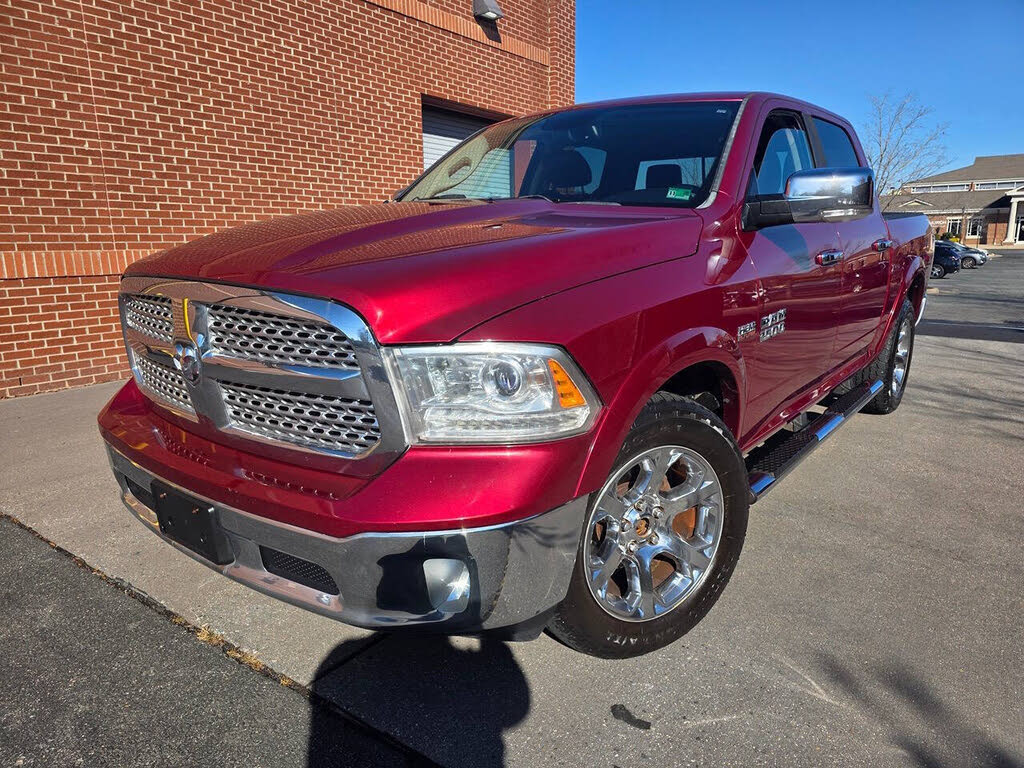 2015 RAM 1500 Laramie Crew Cab 4WD