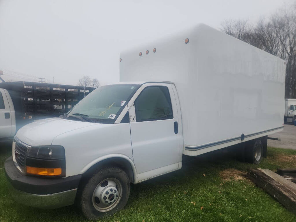 2020 GMC Savana Chassis 4500 177 Cutaway RWD