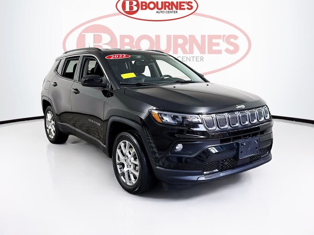 2022 Jeep Compass Latitude Lux 4WD