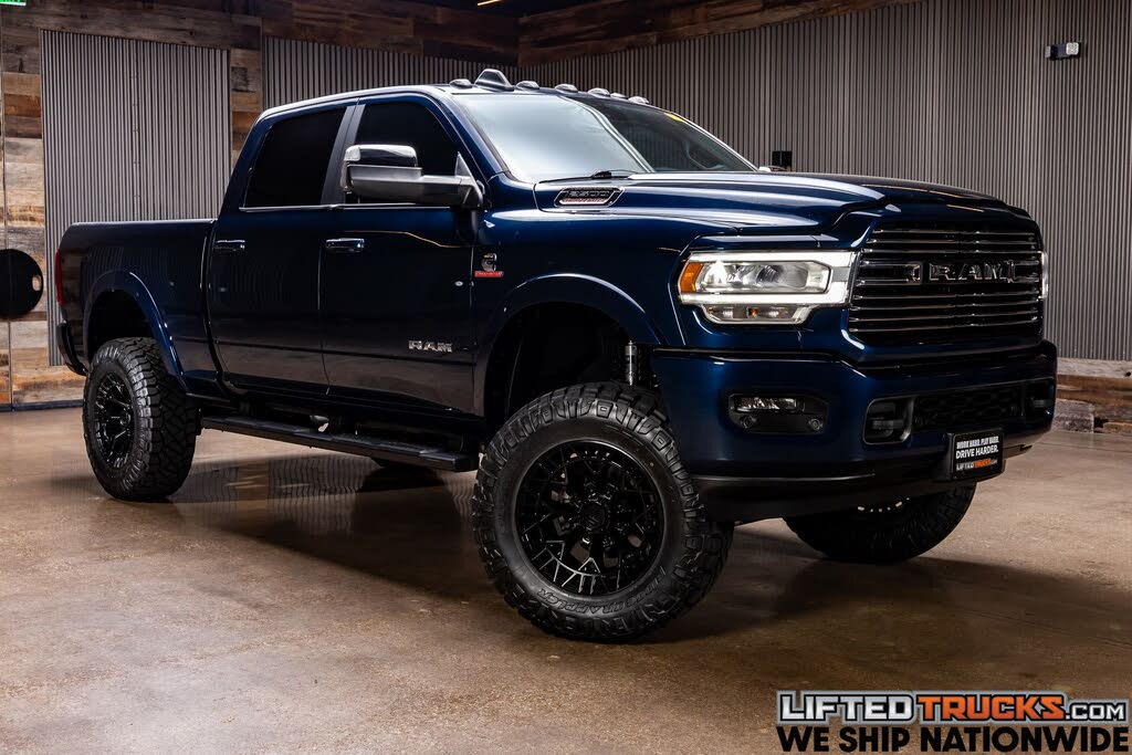 2022 RAM 2500 Laramie Crew Cab 4WD
