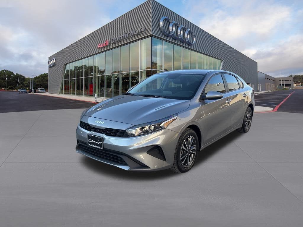 2024 Kia Forte LXS FWD