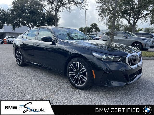 2025 BMW 5 Series 530i RWD