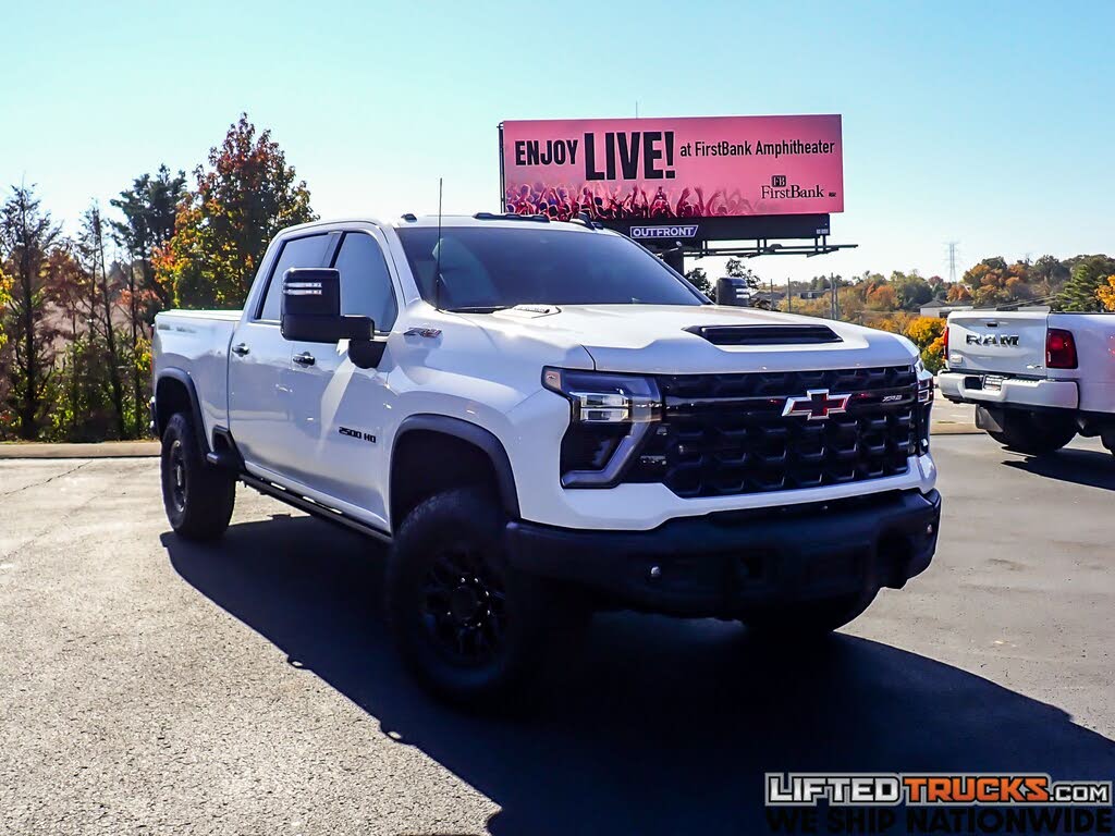 2025 Chevrolet Silverado 2500HD ZR2 Crew Cab 4WD