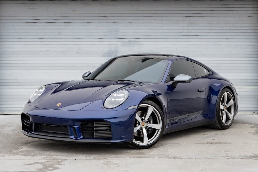 2025 Porsche 911 Carrera T Coupe RWD