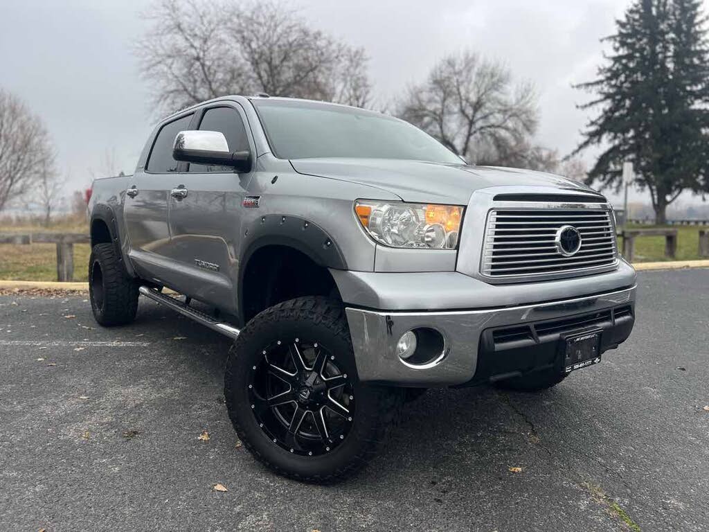 2011 Toyota Tundra Limited 5.7L V8 CrewMax Cab 4WD