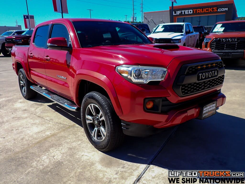 2017 Toyota Tacoma TRD Sport V6 Double Cab RWD