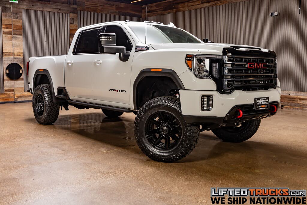 2022 GMC Sierra 2500HD AT4 Crew Cab 4WD