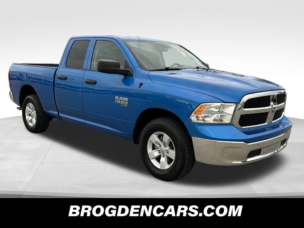 2024 RAM 1500 Classic SLT Quad Cab 4WD