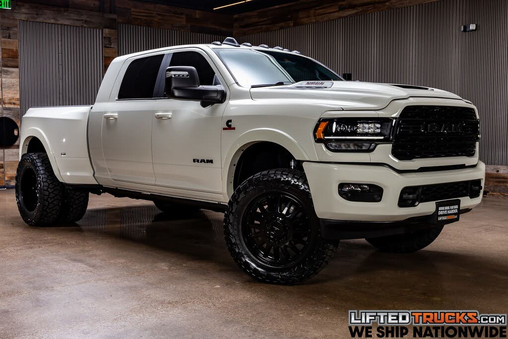 2024 RAM 3500 Limited Mega Cab DRW 4WD