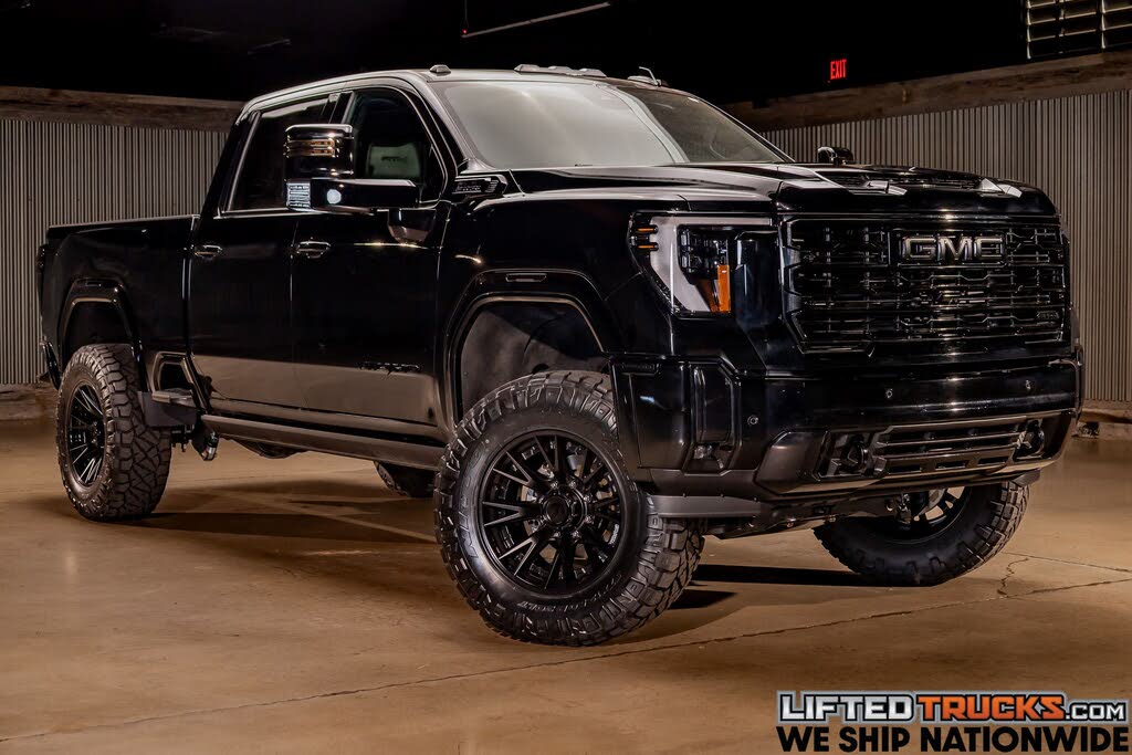 2025 GMC Sierra 2500HD AT4 Crew Cab 4WD