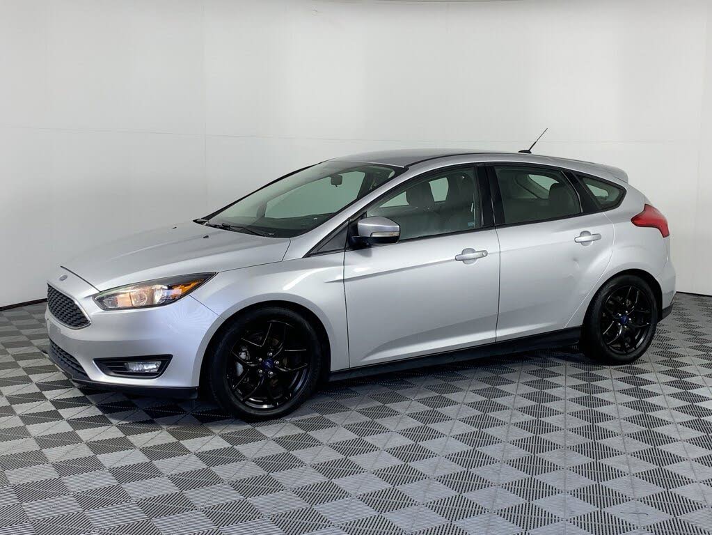 2016 Ford Focus SE Hatchback