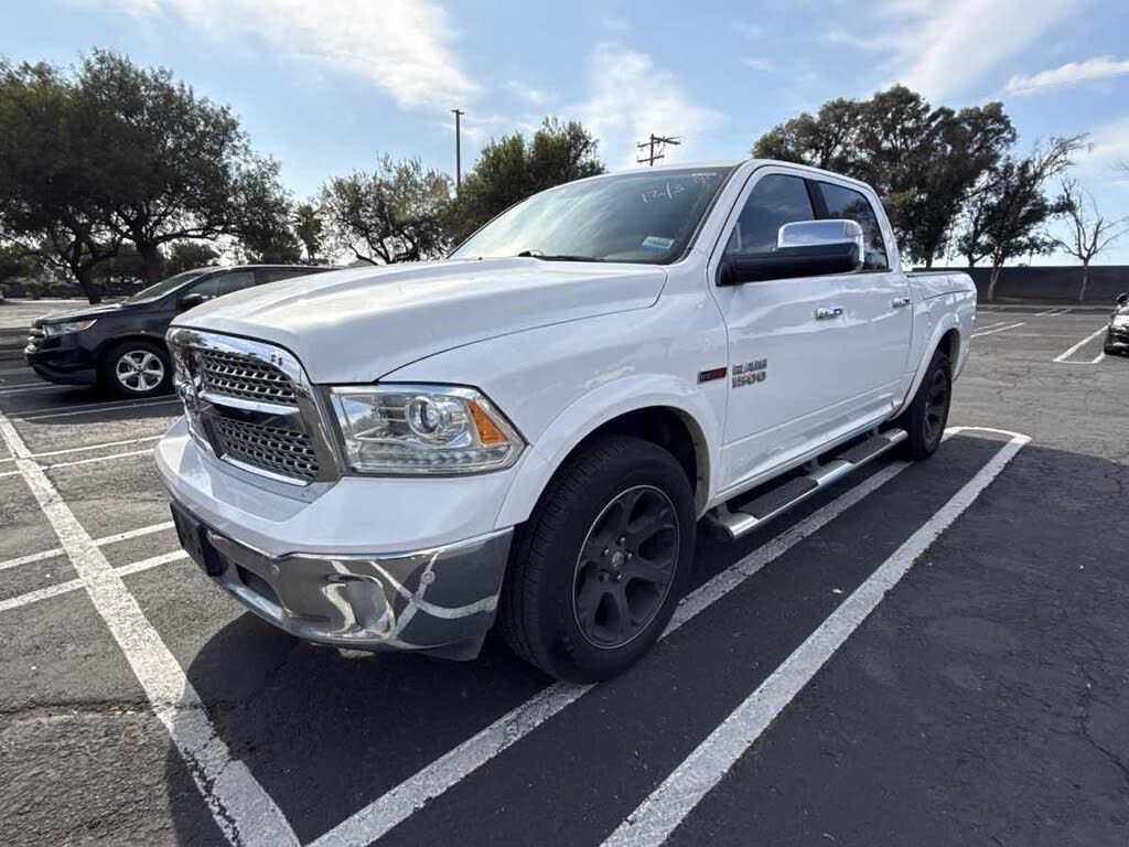 2016 RAM 1500 Laramie Crew Cab 4WD