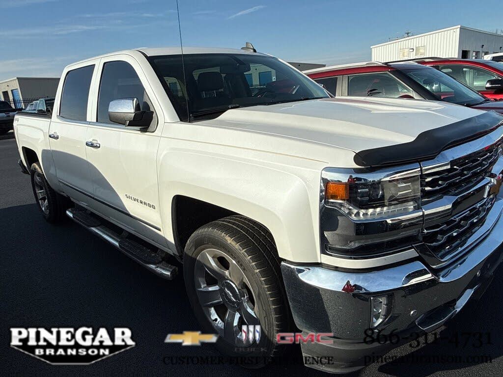 2017 Chevrolet Silverado 1500 LTZ Crew Cab 4WD