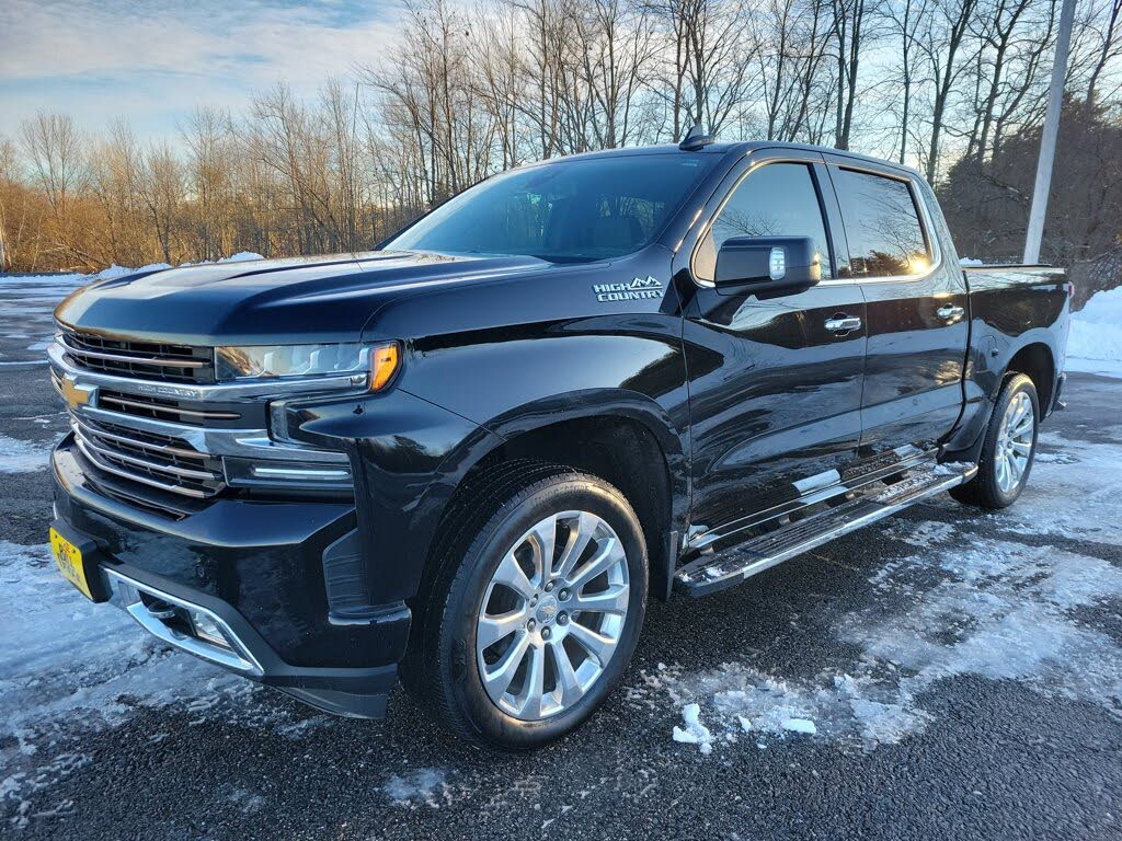 2022 Chevrolet Silverado 1500 High Country Crew Cab 4WD