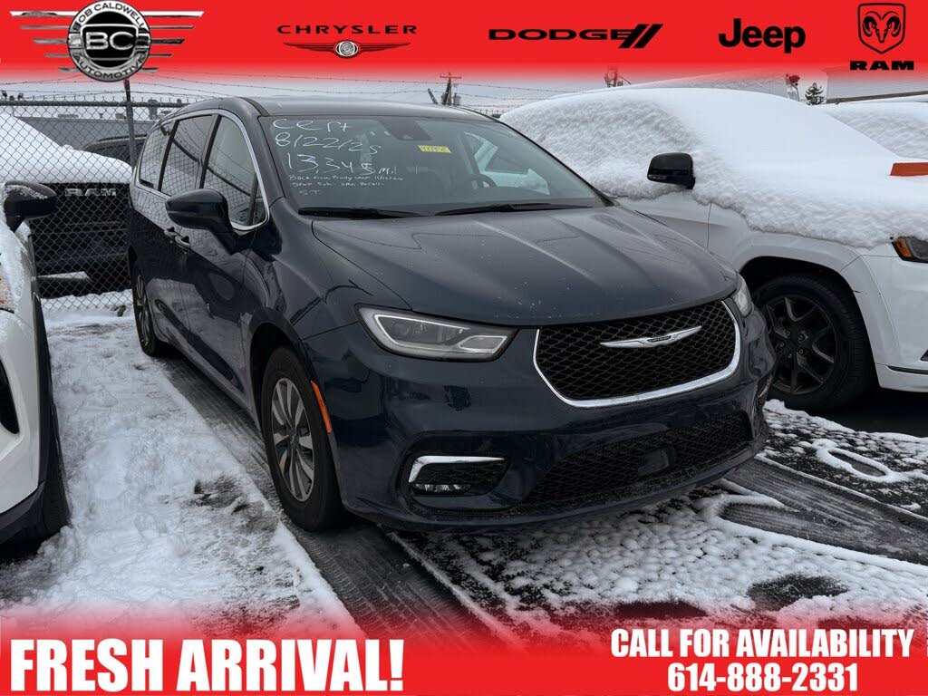 2023 Chrysler Pacifica Hybrid Touring L FWD