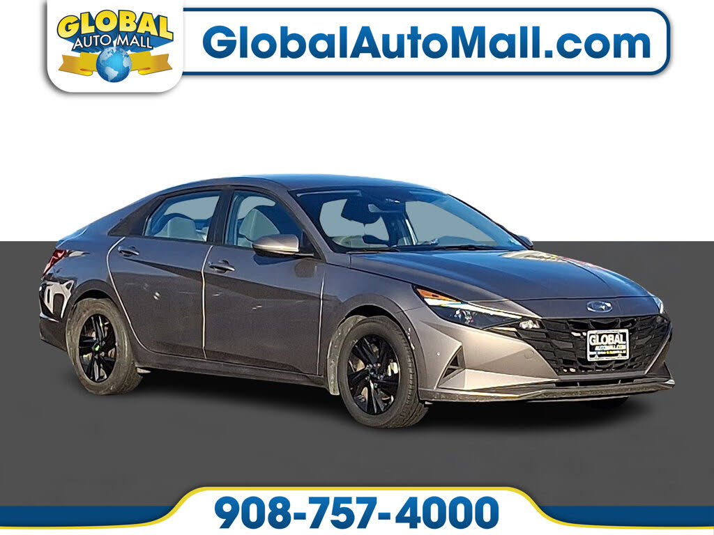 2023 Hyundai Elantra SEL FWD