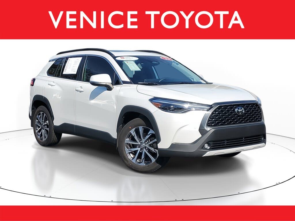 2023 Toyota Corolla Cross XLE FWD