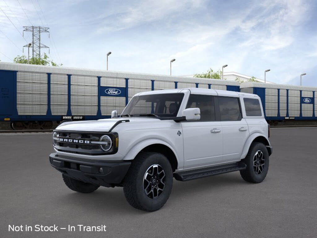 2025 Ford Bronco Outer Banks 4-Door 4WD