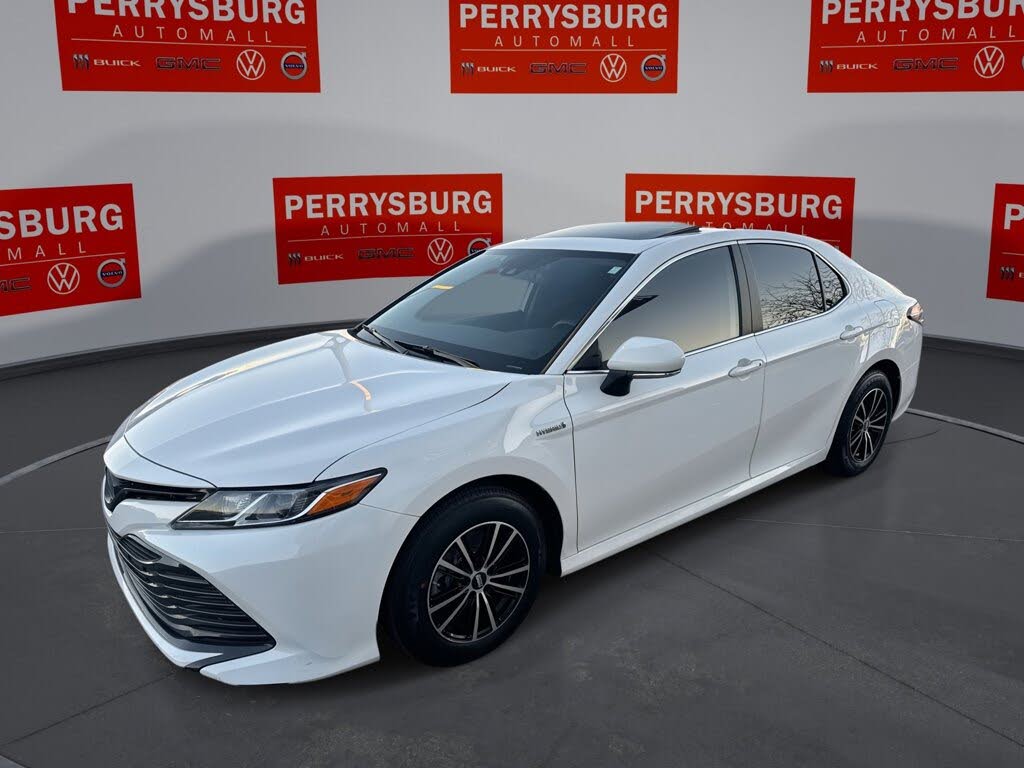 2020 Toyota Camry Hybrid LE FWD