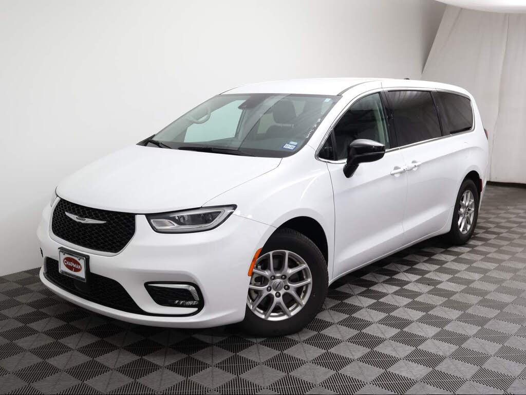 2024 Chrysler Pacifica Touring L FWD