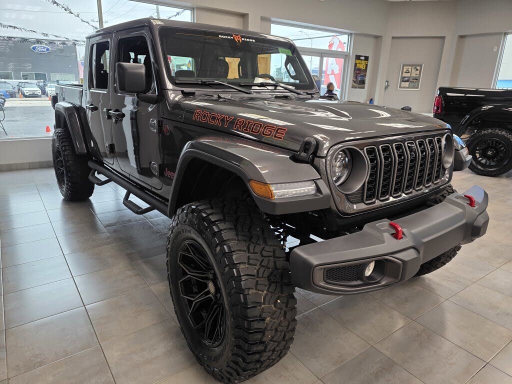 2025 Jeep Gladiator Rubicon Crew Cab 4WD