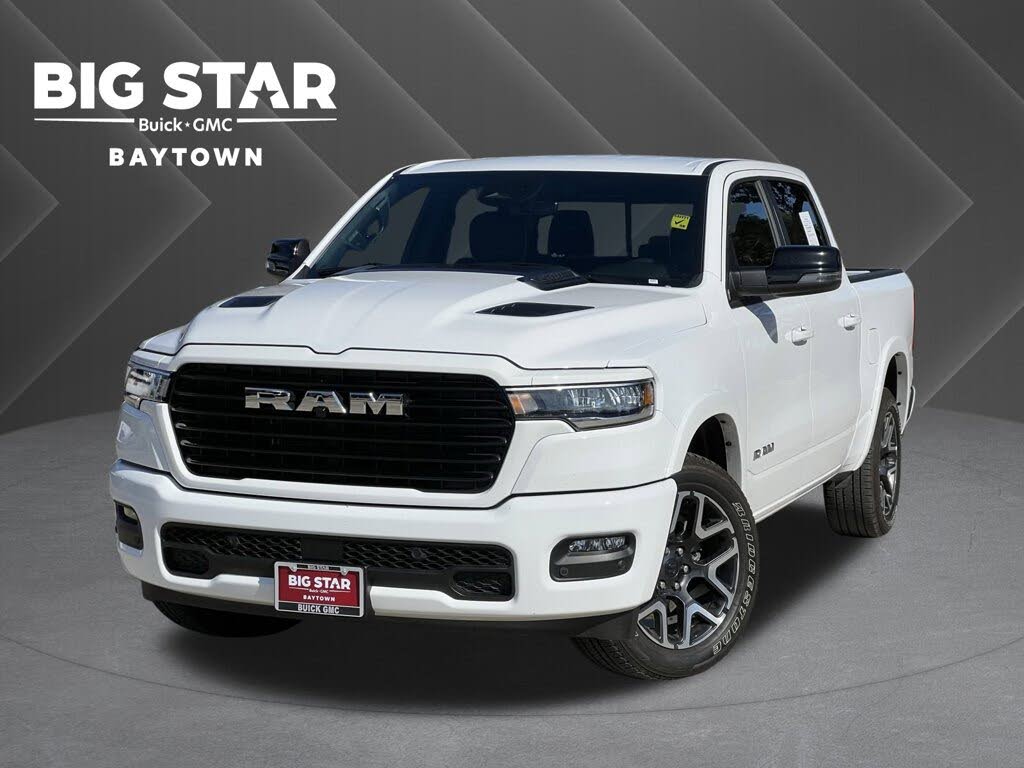 2025 RAM 1500 Laramie Crew Cab 4WD