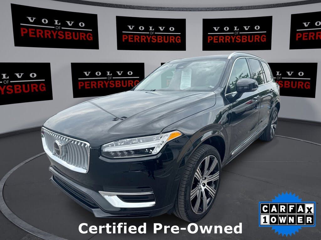 2025 Volvo XC90 T8 Core Bright Theme eAWD