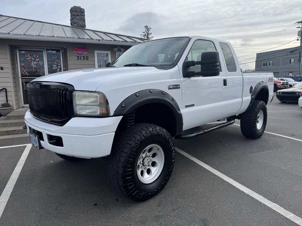 2005 Ford F-250 Super Duty XLT Extended Cab 4WD