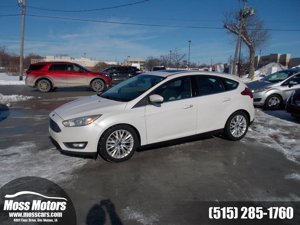 2017 Ford Focus Titanium Hatchback