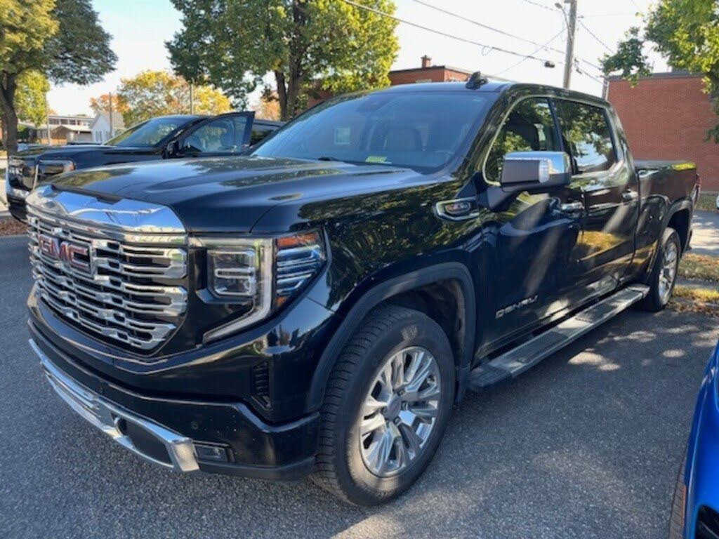 2022 GMC Sierra 1500 Denali Crew Cab 4WD